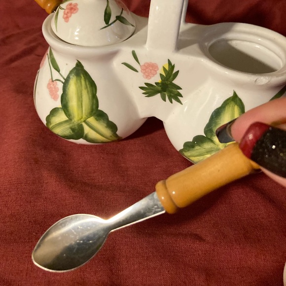 Cute sugar and… (something) bowls! Made in AMERICA! (Northlake, Illinois) - Picture 8 of 9